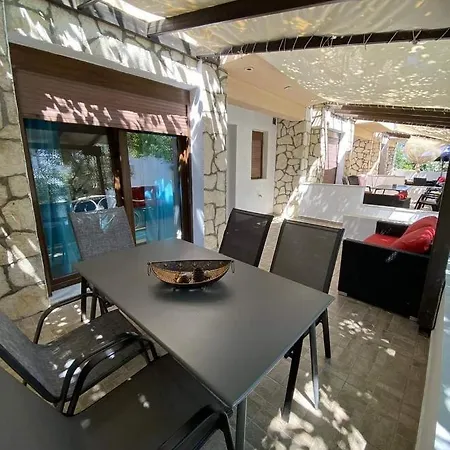 Papadopoulos Houses *